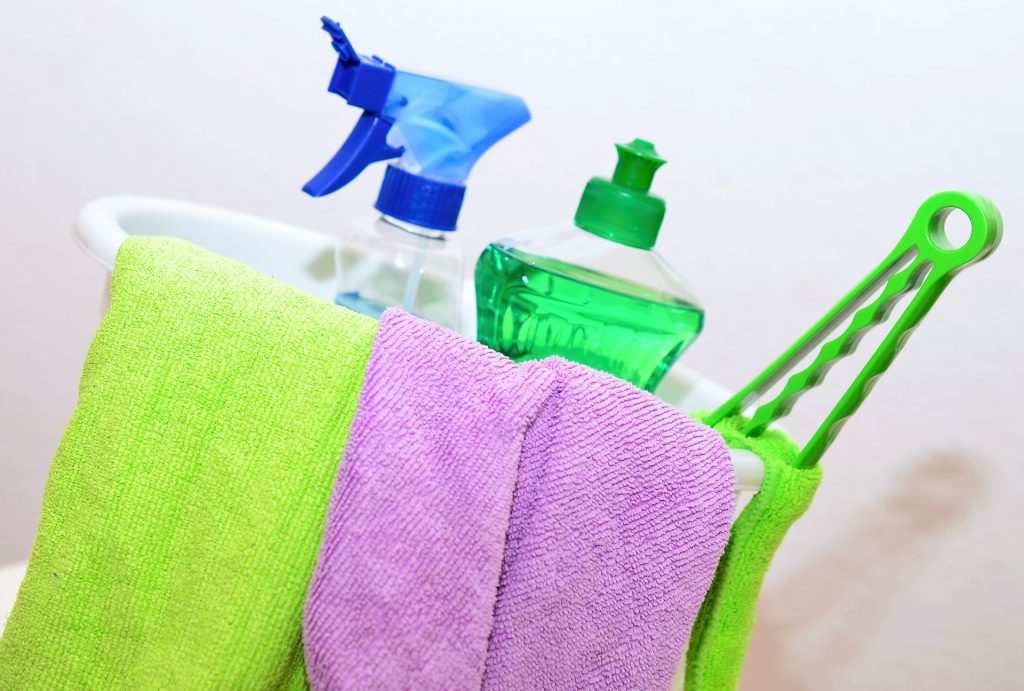 types-of-cleaning-agents-used-in-housekeeping-polo-tweed